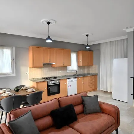 Oeluedeniz'de 3+1 Muestakil Fethiye